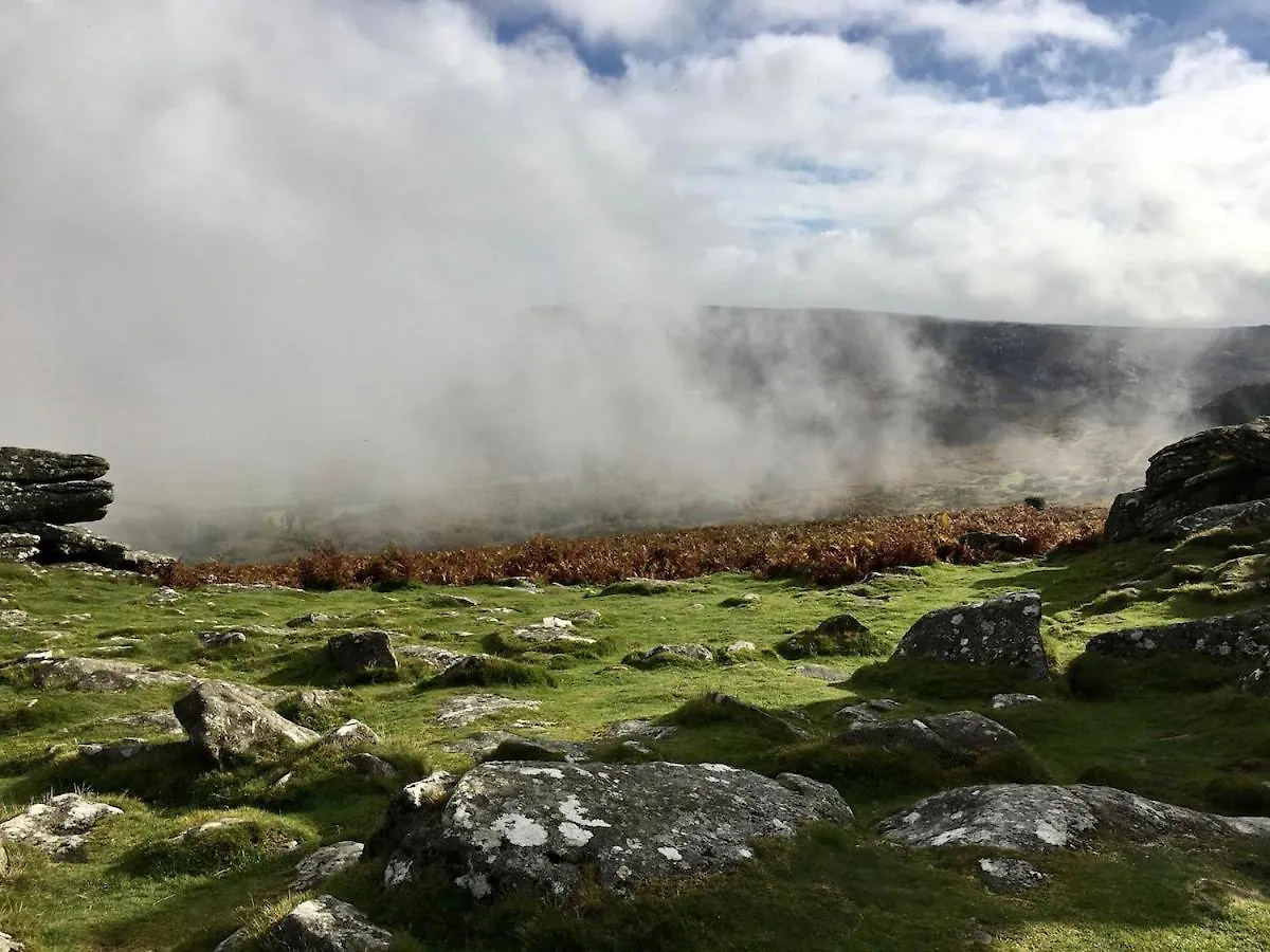 Characterful, Cosy Dartmoor Cottage 埃克塞特